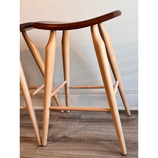 Stephen Swift Set of 3 Signed Stephen Swift Cherry and Ash Bar Stools (1996) For Sale - Image 4 of 7