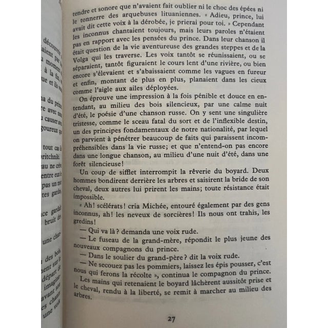 Vintage French Book Set "Les Grands Romans Historiques", C. 1968-Set of 7 For Sale - Image 11 of 12