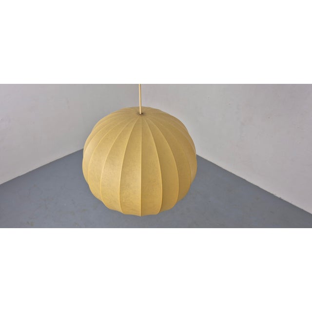 Vintage Cocoon Pendant Lamp, Italy, 1960s For Sale - Image 4 of 15