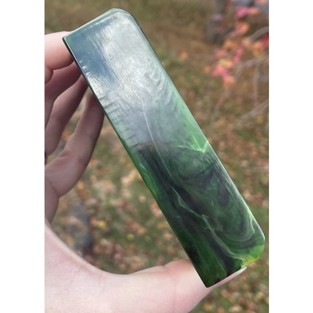 Plastic Mid- Century (112 Grams) Green Marbelized Swirl Catalin Bakelite Poker Card Deck Holder 20th C. For Sale - Image 7 of 18