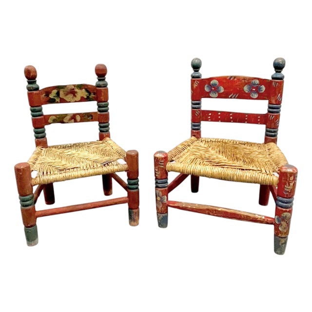 Vintage Set of 2 Hand-Painted Rancho Monterey Mexican Folk Art Children’s Ladderback Chairs With Rush Seats For Sale