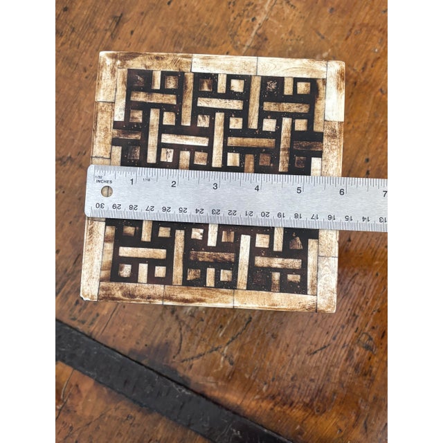 Bone Tessellated Bone Trinket Box - Maitland-Smith Basketweave 6” Square For Sale - Image 7 of 12