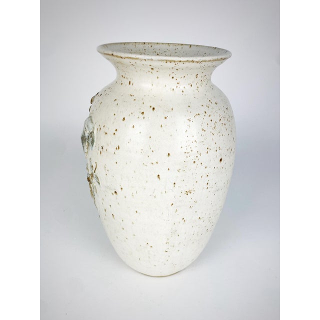 Large 1985 Gus & Leola Gikas Parrot Studio Pottery Vase, Signed American Art Pottery, 11.5″ For Sale In Atlanta - Image 6 of 11