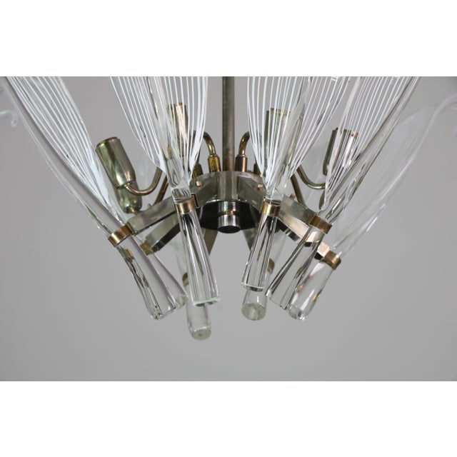 1980s Extraordinary Large Transparent Murano Glass Leaves Chandelier by Franco Luce For Sale - Image 14 of 18