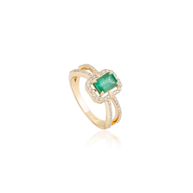 1.06ct Emerald Diamond Halo Split Shank Art Deco Ring Size 4 in 14k Yellow Gold For Sale - Image 4 of 15
