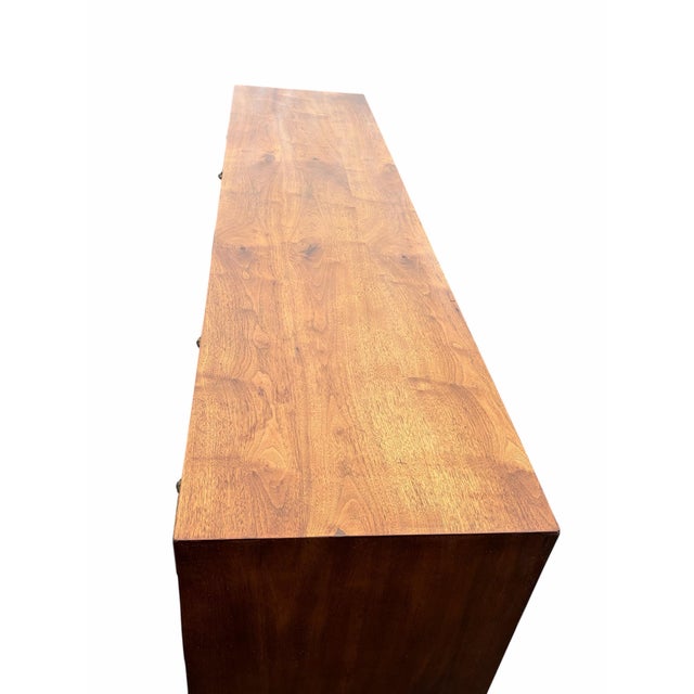 Vintage 80” MCM Henredon Pan Asian Brass Mounted Credenza Dresser For Sale In Philadelphia - Image 6 of 11