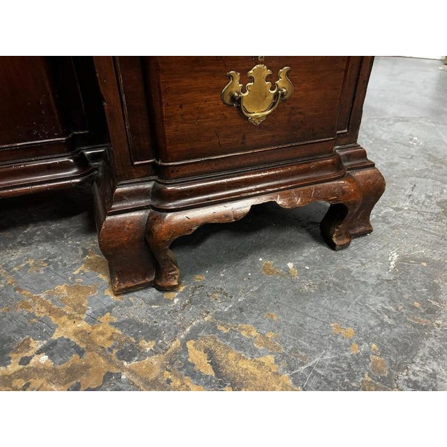 Mahogany Rhode Island Desk in the style of John Townsend For Sale - Image 9 of 18