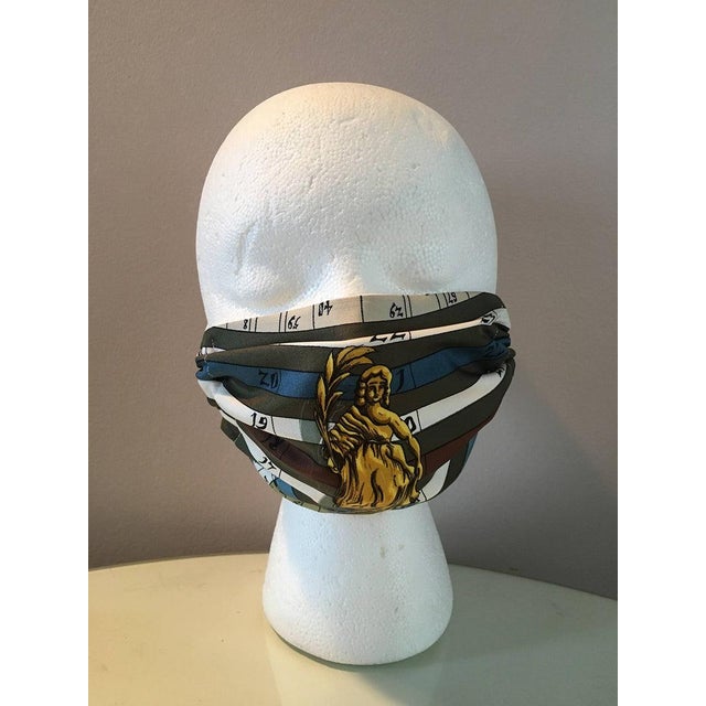 Hermès Handmade Hermes Vintage Dies et Hore Virgo Silk Scarf Face Mask For Sale - Image 4 of 7