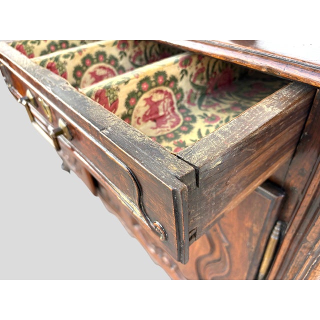 Late 18th Century French Antique Vaisselier / Buffet / Hutch For Sale - Image 5 of 7