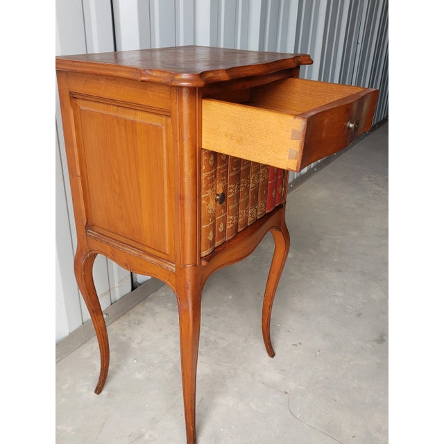 Brown Vintage French Louis XV Faux Book Fruitwood Nightstand / Side Table For Sale - Image 8 of 11