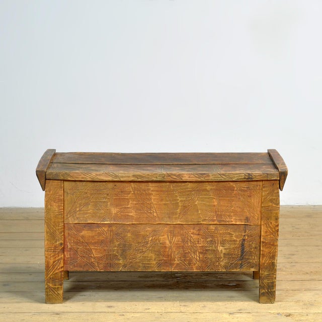 Antique Shepherd's Chest, 1850s For Sale - Image 3 of 14
