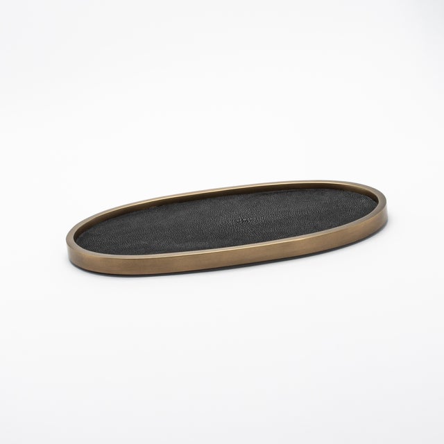 Oval Tray in Black Shagreen With Bronze Patina Brass by Kifu Paris For Sale In Los Angeles - Image 6 of 7