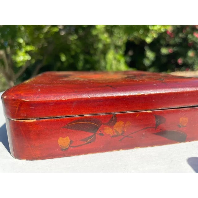 Wood Japanese Hand-Painted and Lacquered Wooden Lidded Box, 1900s For Sale - Image 7 of 9