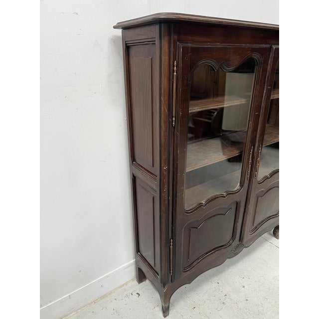 Wood Regency Style Display Cabinet in Oak, 1900s For Sale - Image 7 of 13