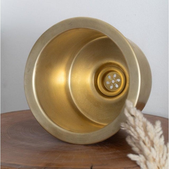 Introducing our sleek and versatile Modern Bar Sink, the perfect addition to any large or small bar area or bathroom...