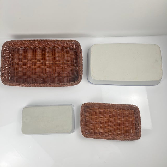 Ceramic Serving Platters in White and Blue Floral Pattern with Woven Wicker Mount, 1980, Set of 6 For Sale - Image 15 of 18
