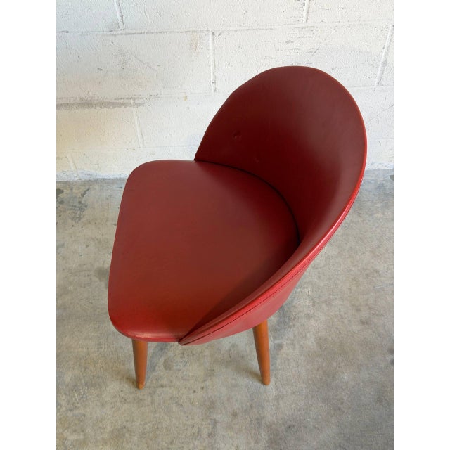 Red Vinyl Barrel Accent Chair With Tapered Wood Legs Mid-Century Modern 1960s For Sale - Image 10 of 11