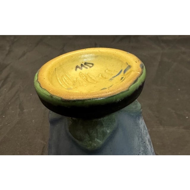 Sculpture Materials Weller Fan Vase Blue Speckled Top Green Base Signed Thick Mold Ridged Exterior For Sale - Image 7 of 12