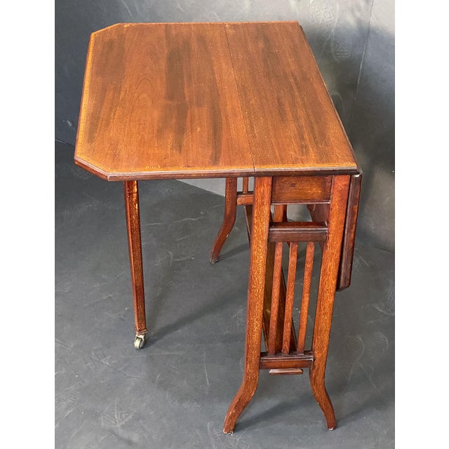 Chestnut English Drop-Leaf Sutherland Table of Mahogany Attributed to Spillman & Co. For Sale - Image 8 of 9