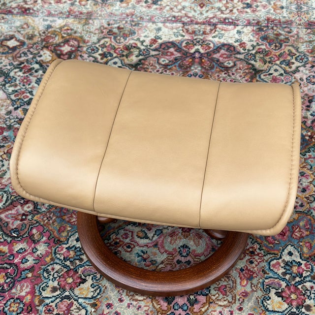Late 20th Century Vintage Ekornes Stressless Ottoman or Footstool in Camel Leather For Sale - Image 5 of 9