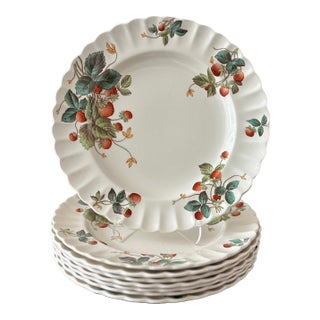 1950s Copeland Spode Dinner Plates Strawberry-Set of 8 For Sale