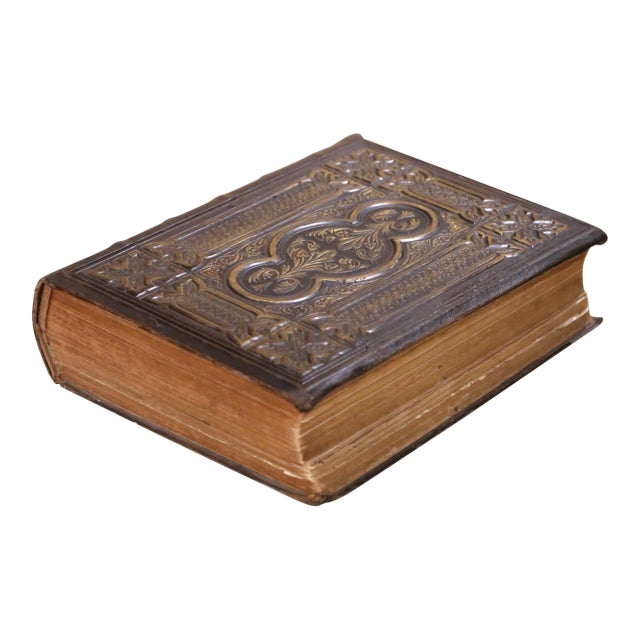 19th Century English Victorian Illustrated National Family Bible With Gilt Pages For Sale