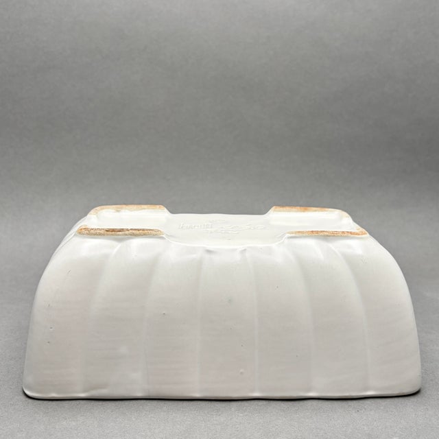 Ceramic Vintage White Hull Usa Ceramic Ribbed Planter F42 For Sale - Image 7 of 9