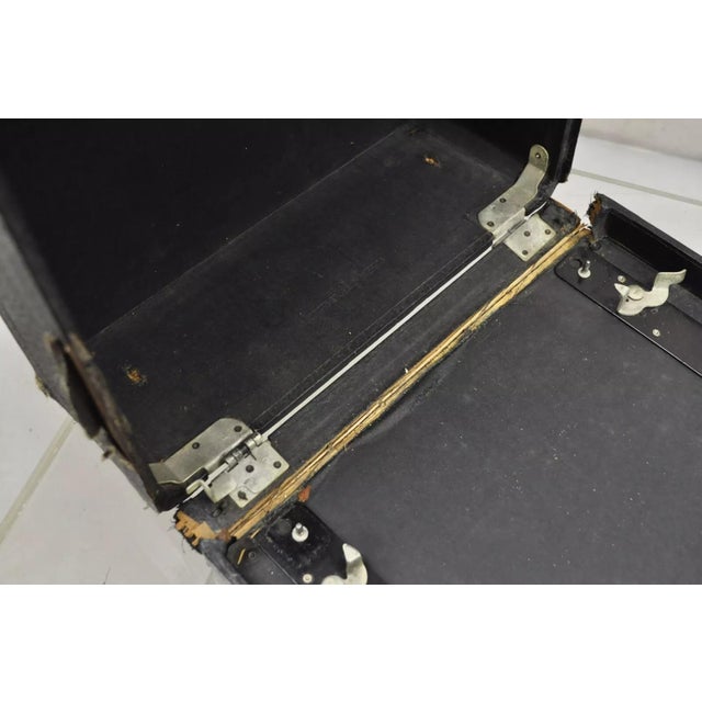 Black Early 20th Century Royal Model O Touch Control Glossy Black Portable Manual Typewriter in Case For Sale - Image 8 of 12