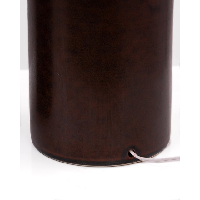 Lotte and Gunnar Bostlund Brown Cylindrical Table Lamps Model 1700 Marked a Pair For Sale - Image 10 of 16