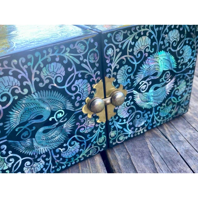 Black Late 20th Century Hollywood Regency Style Black Lacquer & Abalone Jewelry Cabinet For Sale - Image 8 of 13