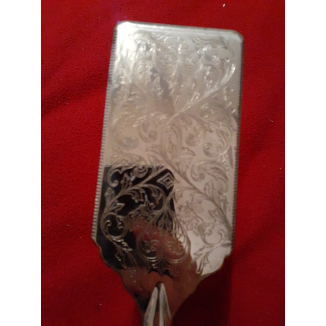 1950s Vintage Sheffield Silverplated Ornate Cake Server For Sale - Image 5 of 7