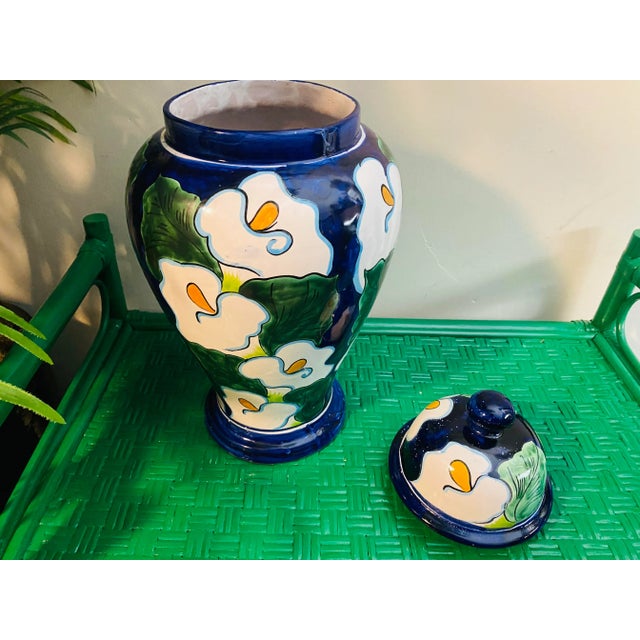Hollywood Regency 1980s Large Talavera Ceramic Calla Lilies Ginger Jar For Sale - Image 4 of 13
