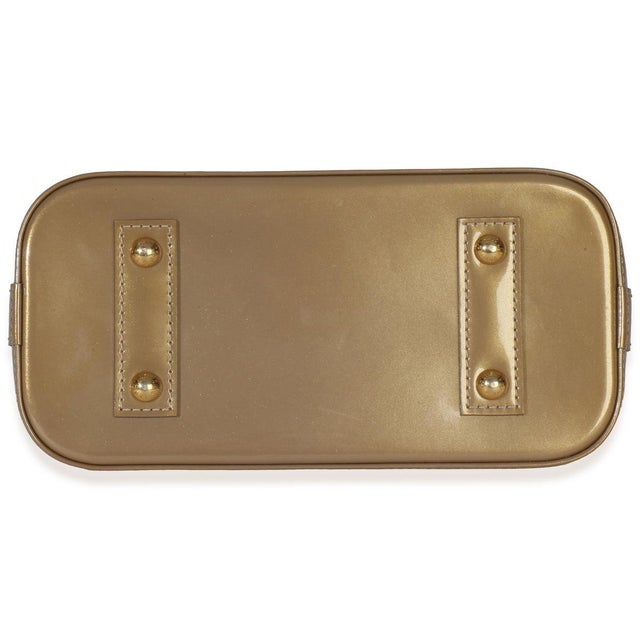 2010s Beige Poudre Monogram Vernis Alma BB For Sale - Image 5 of 9