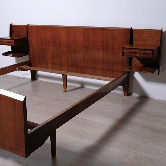 Mid-Century Double Bed with Suspended Wooden Bedside Tables, 1950s For Sale - Image 4 of 18