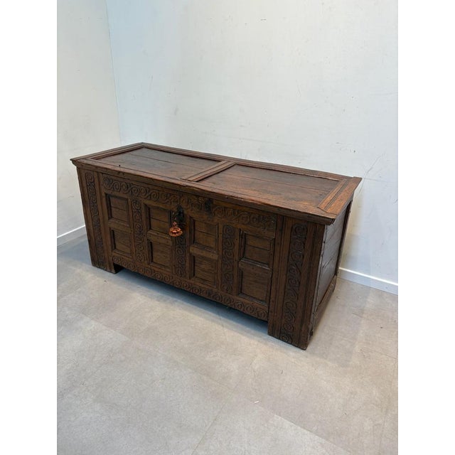 Wood 19th Century Oak Chest For Sale - Image 7 of 17