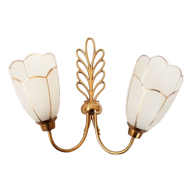 Large Vintage Leaf Wall Light in Gilded Brass and Glass, 1950s For Sale