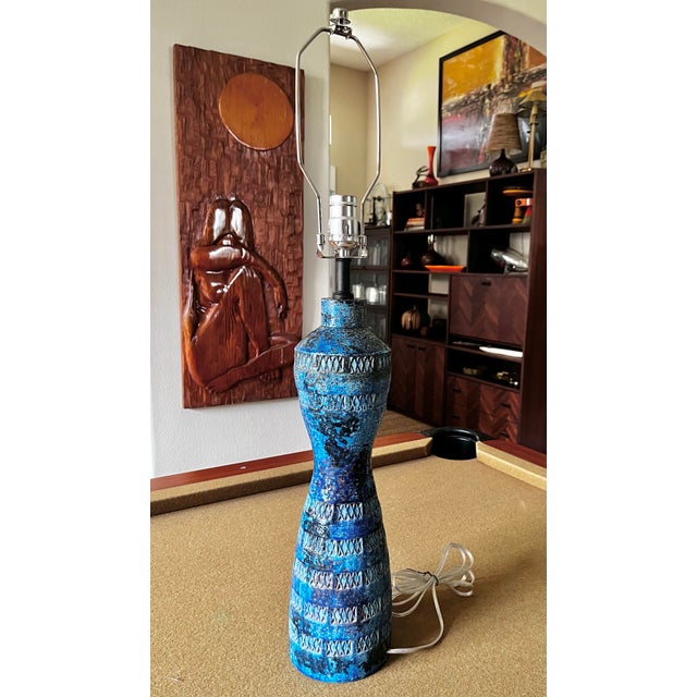 1960s Mid Century Modern Bitossi Table Lamp in Rimini Blue - Aldo Londi for Bitossi For Sale - Image 10 of 12