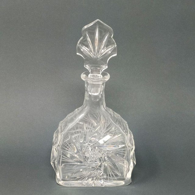 Mid-Century Modern Italian Crystal Decanter and Glasses Set, Set of 7 For Sale - Image 3 of 9