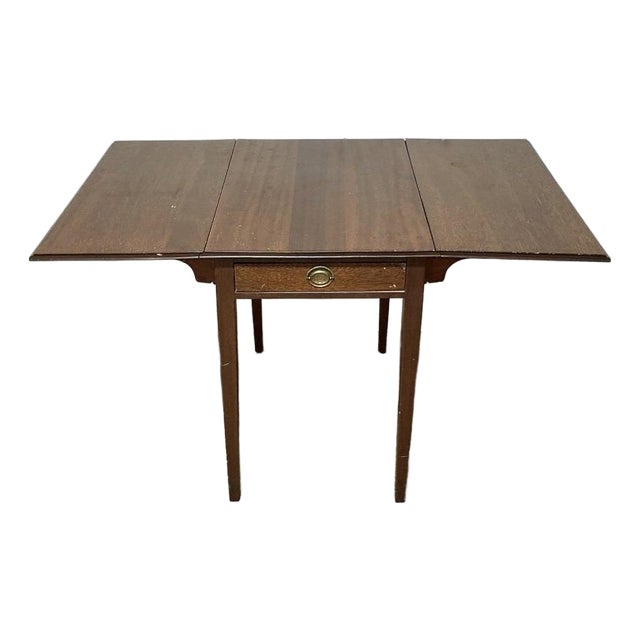 Mid 20th Century Tomlinson of High Point Drop-Leaf Side Table For Sale