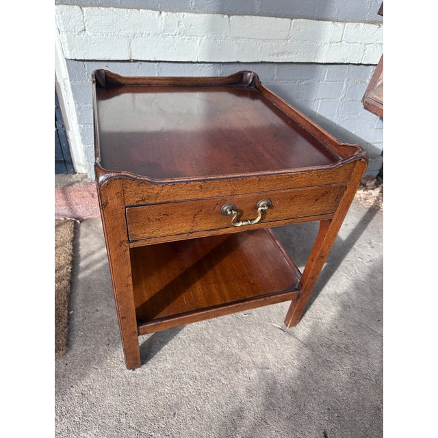 1970s Vintage English Mahogany End Table by Caledonian Inc For Sale - Image 17 of 18