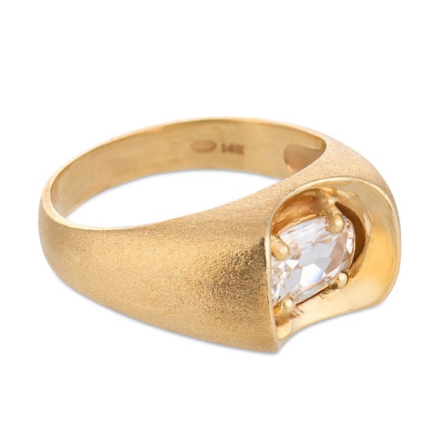 1980s Vintage Gia 0.92 Carat Old Mine Cut Diamond 14k Yellow Gold Engagement Ring, Size 9.5 For Sale - Image 5 of 5