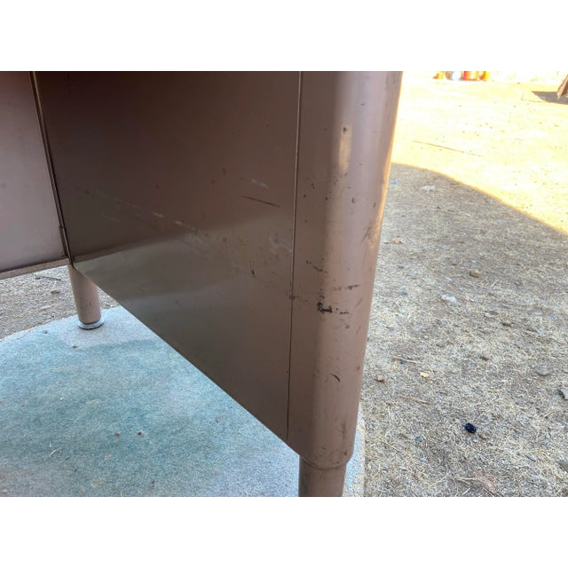 1950s Vintage Mid Century Modern McDowell & Craig Tanker Desk For Sale - Image 5 of 12