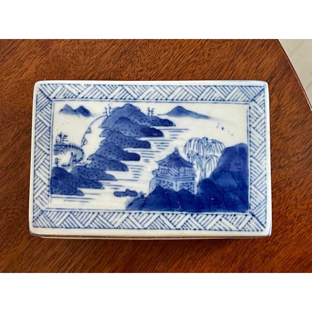 Ceramic Chinese Export Blue and White Porcelain Box For Sale - Image 7 of 11