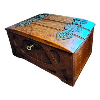 Late 19th Century Arts & Craft Brass and Oak Casket, England For Sale