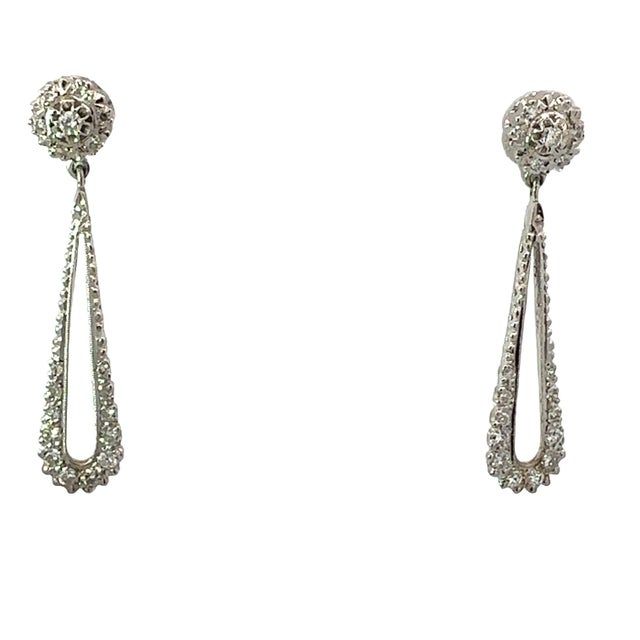 Contemporary Vintage Diamond Drop Earrings 1 CTW 18k White Gold, Pair For Sale - Image 3 of 3
