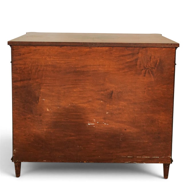 This product is a superb pair of antique style two door mahogany cupboards made in the USA in the 1950s. These double door...