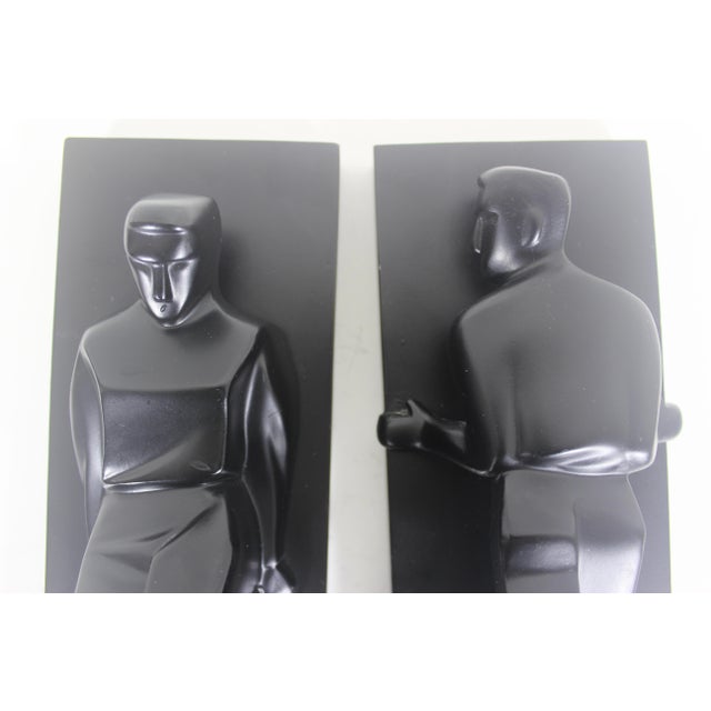 Black Mid 20th Century Leaning Pushing Men Matte Black Bookends a Pair by Chris Collicott For Sale - Image 8 of 10