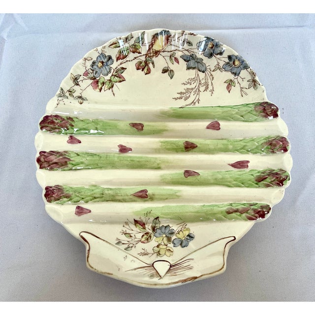 1890s English Majolica Shell Shape Asparagus Plate For Sale In Dallas - Image 6 of 13
