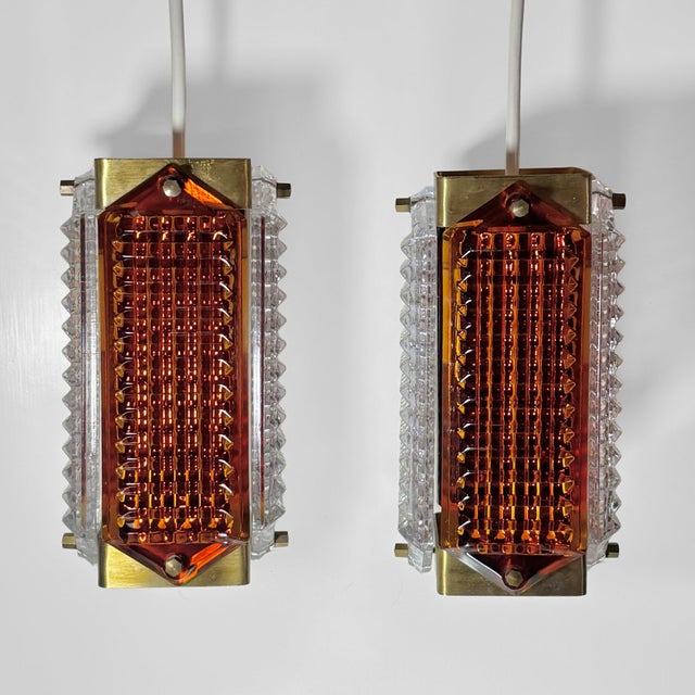 Mid-Century Modern Scandinavian Pendant Lamps in Glass and Brass by Wiktor Berndt for Flygsfors, Sweden, 1960s, Set of 2 For Sale - Image 3 of 13