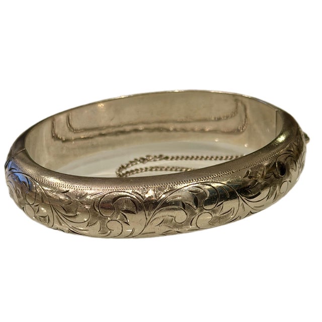 Vintage Art Nouveau Style Hinged Bangle Bracelet in Sterling Silver For Sale - Image 4 of 12